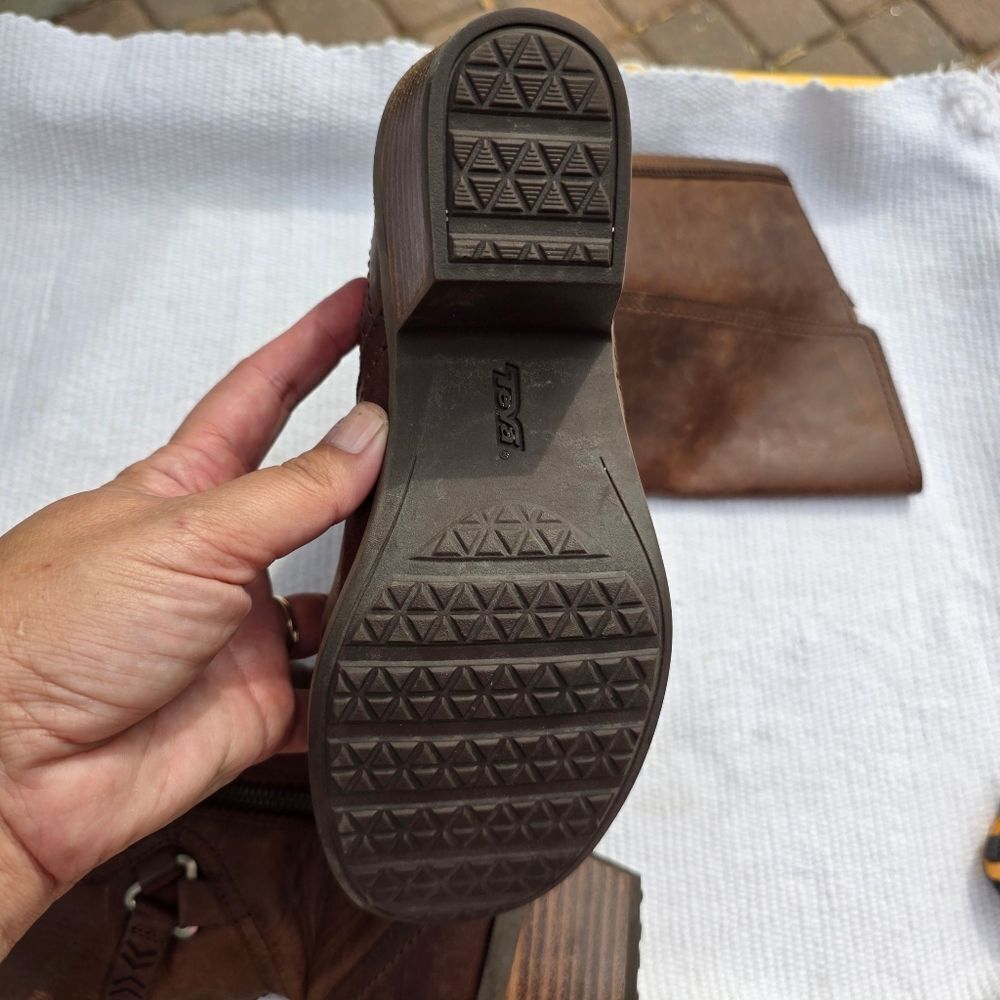 Teva Leather Brown Boots Side Zip View 3